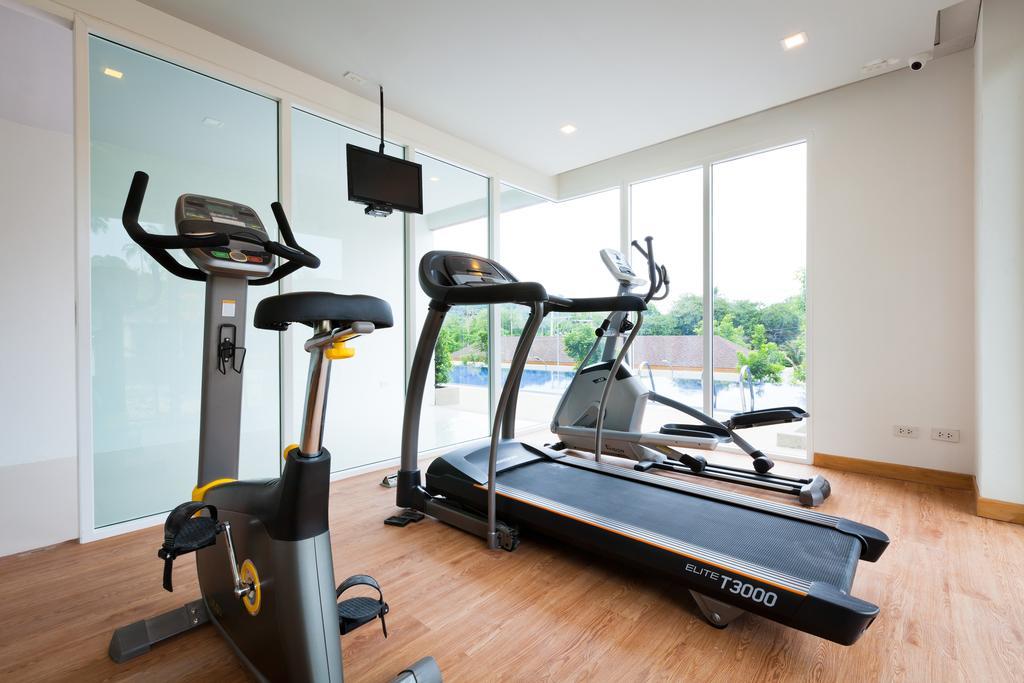 Grand Nai Harn Suites Rawai Екстериор снимка