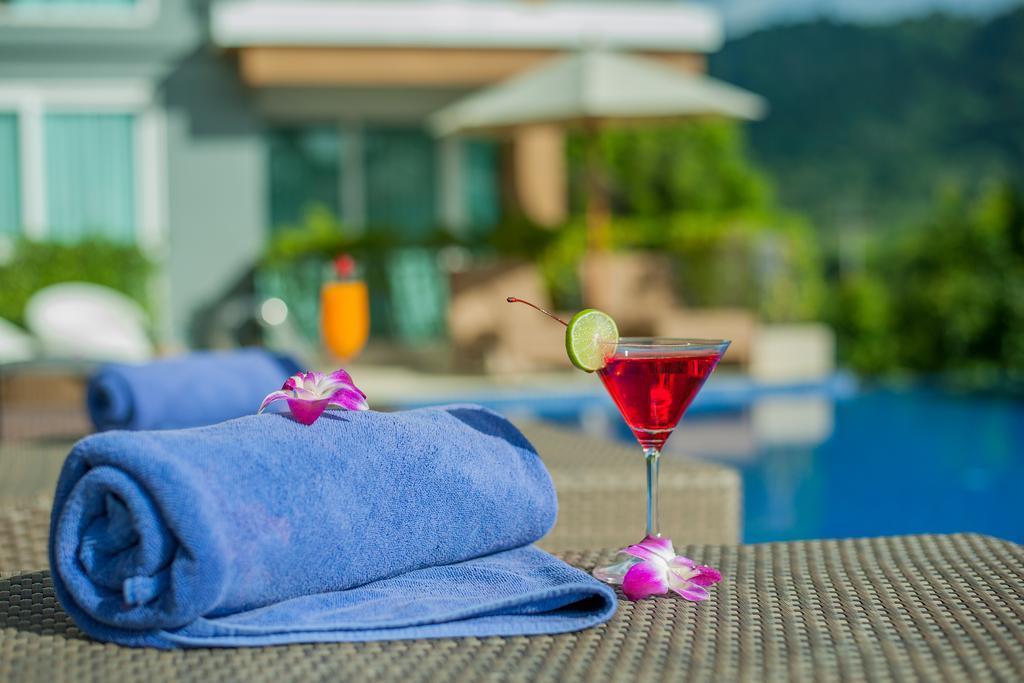 Grand Nai Harn Suites Rawai Екстериор снимка